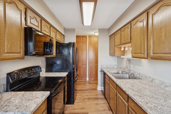 Foto del edificio - 111 S Baybrook Dr