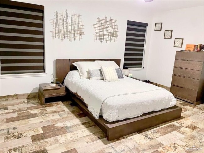 Foto del edificio - 10 Santa Inez St