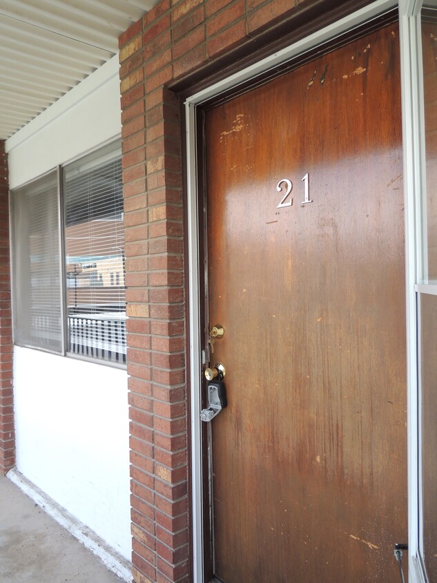 Primary Photo - 580 Bookcliff Ave