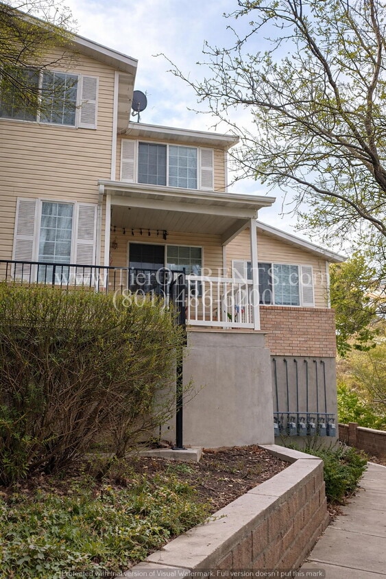 No deposit option for qualified renters - No deposit option for qualified renters