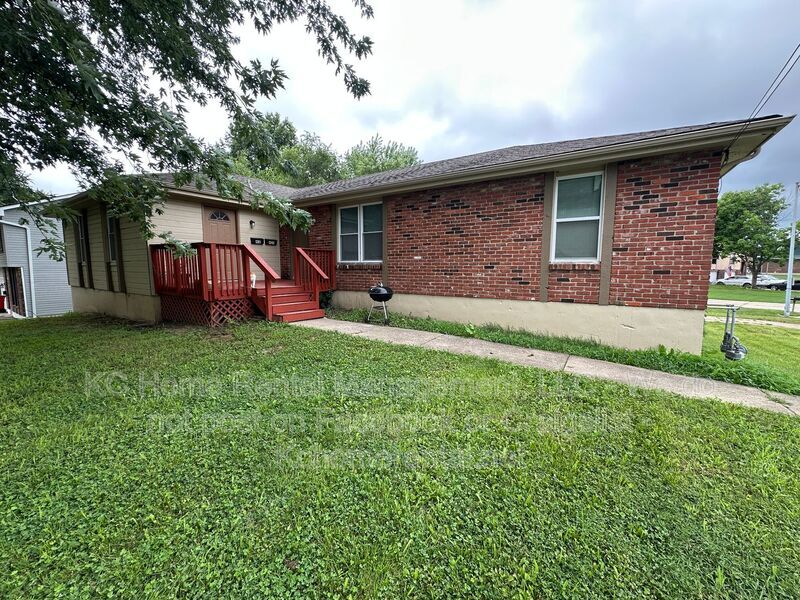 Foto principal - 420 N Jennings Rd