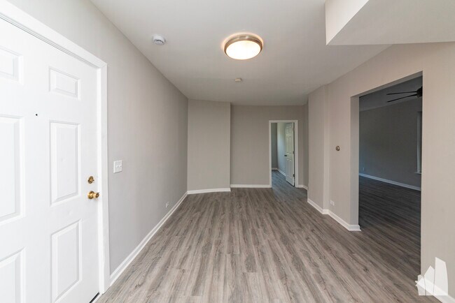 Foto del edificio - 1022 W Fry St