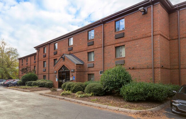 Building Photo - Furnished Studio-Raleigh - North Raleigh - Wake Towne Drive