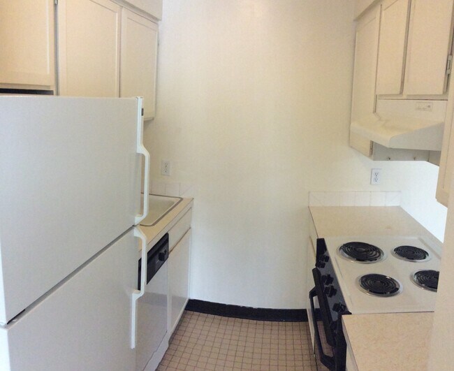 Foto del edificio - Open Concept Apartment near Table Mesa