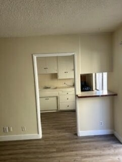 Foto del edificio - 1481 Alvira St