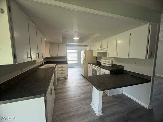 Building Photo - 8281 Sevigny Dr