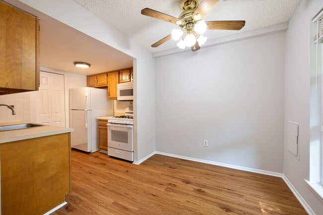 Photo - ? Newly Updated 2 Bedroom  1 1/2 BATH in the NORTHEAST near Franklin Mills - Minutes to I95 and R... House