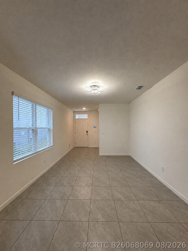 Foto del edificio - 12251 Nettuno Wy