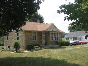 Building Photo - 1265 Scuffling Hill Rd
