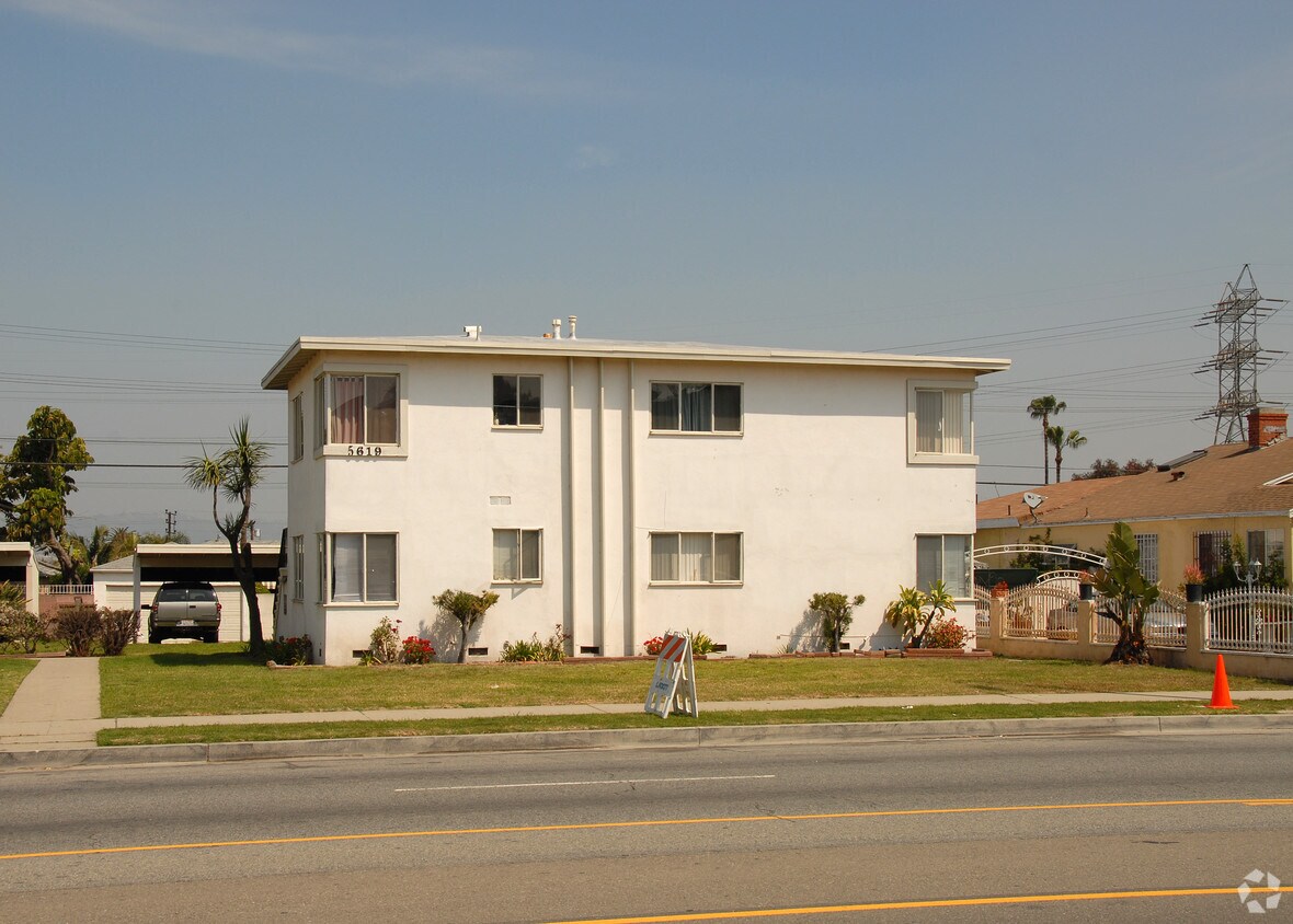 Building Photo - 5619 W Jefferson Blvd