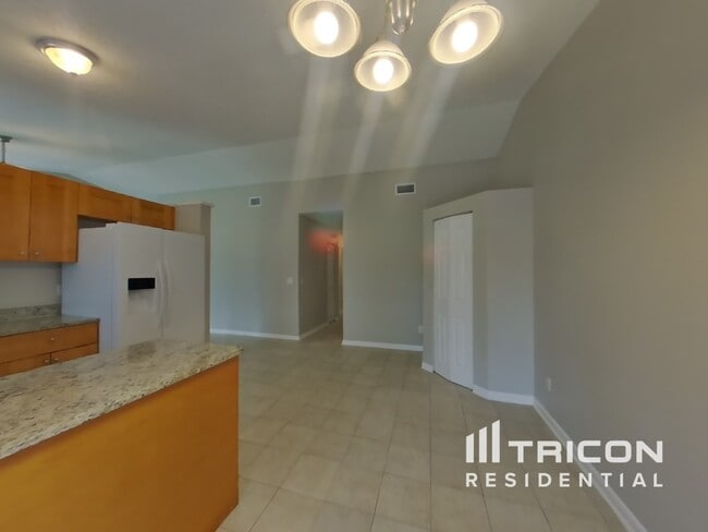 Building Photo - 10378 Rosemount Dr