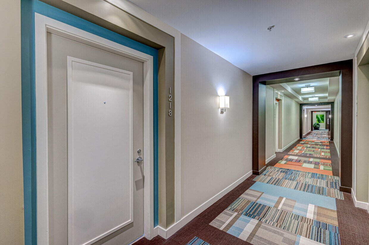 Foto principal - 550 Okeechobee Blvd