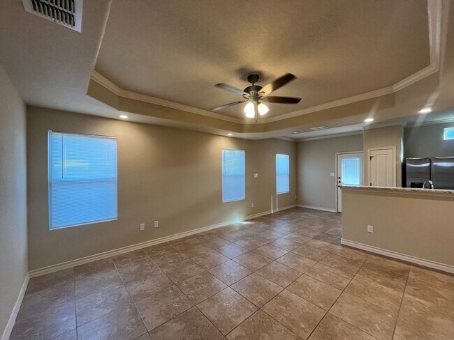 Foto del edificio - 6418 Luglio Ln