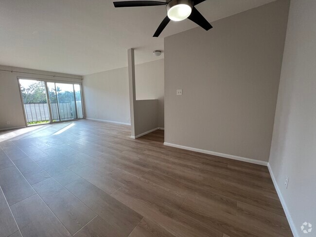 Building Photo - 8163 Redlands St