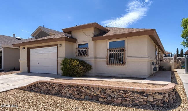 Building Photo - 14284 Tierra Yamila Ln