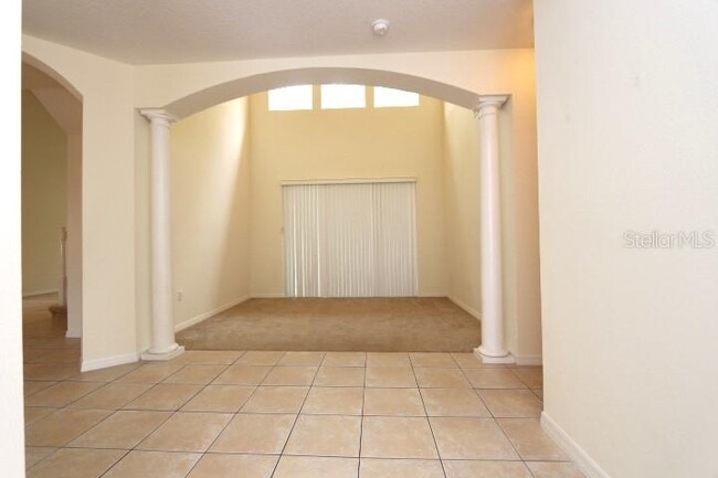 Building Photo - 1035 Lascala Dr