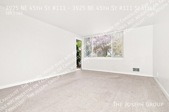 Foto del edificio - 3925 NE 45th St
