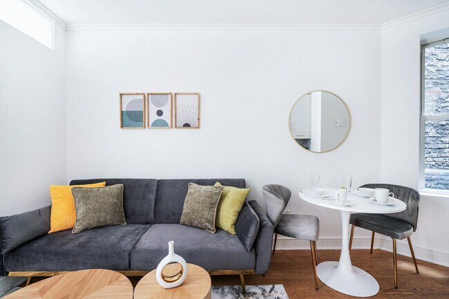 Foto del edificio - 207 E 33rd St