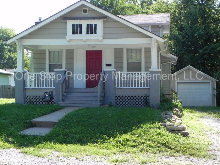 Primary Photo - 1915 S Overton Ave