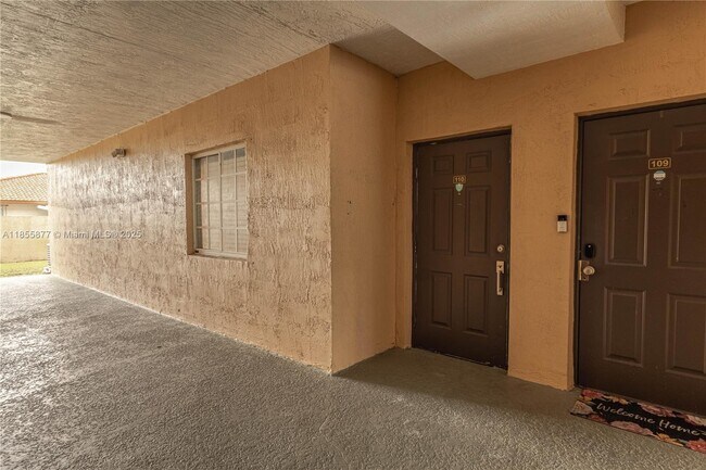Building Photo - 17405 NW 75th Pl