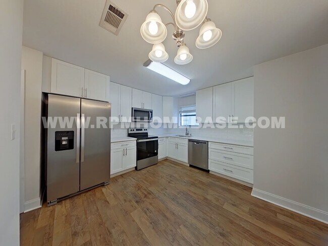 Foto del edificio - Spacious Dog-Friendly Townhome | Minutes from Eglin AFB & Hurlburt Field