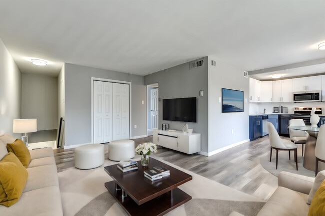 Building Photo - Newpointe Apartments