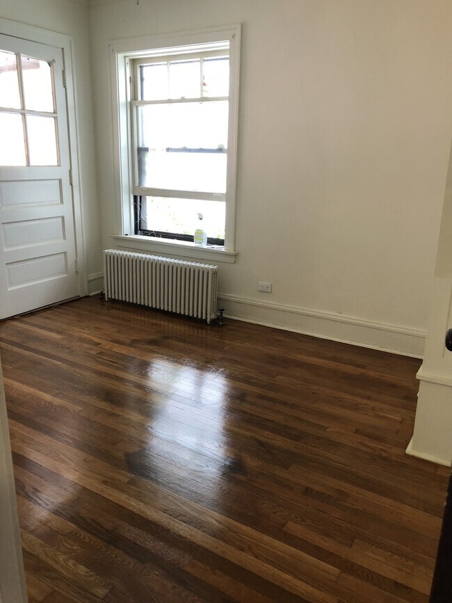 Foto del edificio - 5950 N Magnolia Ave