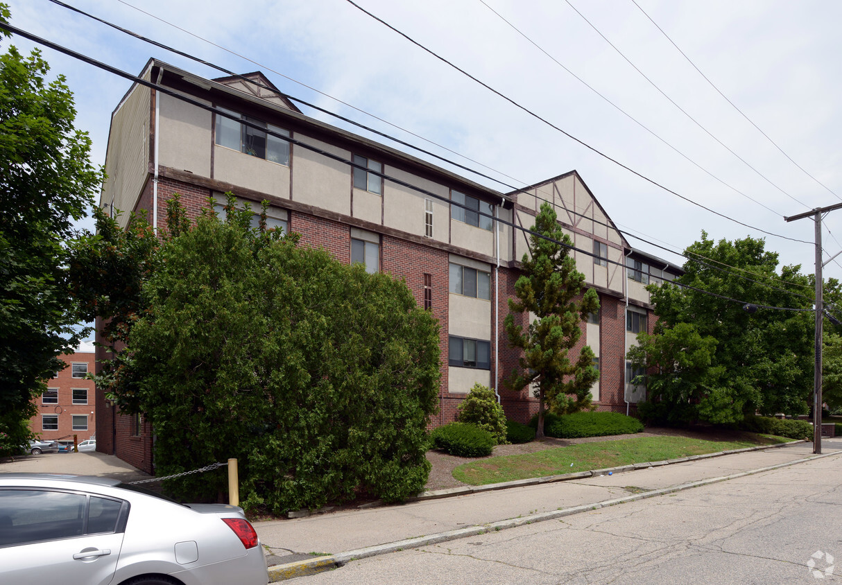 Building Photo - Stenton Manor