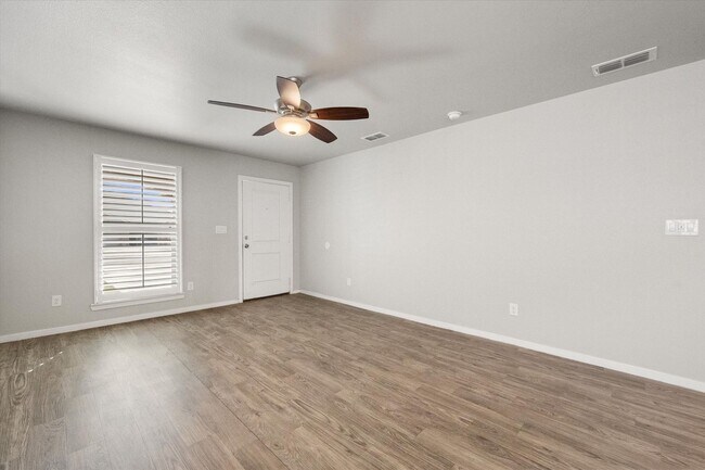 Foto del edificio - Bell Farms - 14409