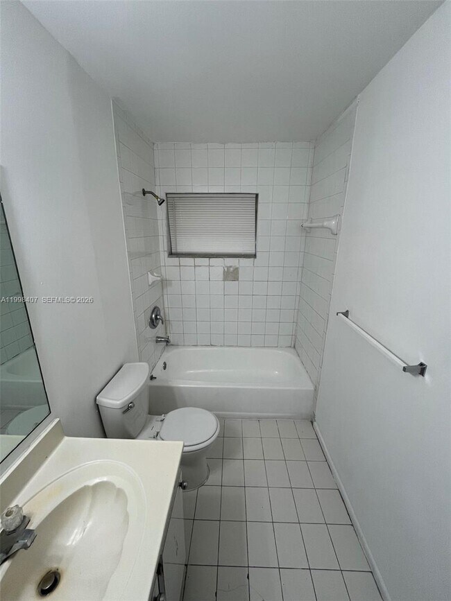 Foto del edificio - 58 SW 14th Terrace