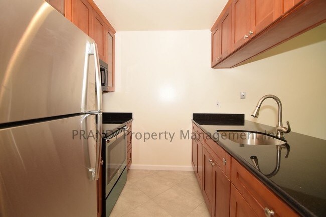 Building Photo - 1208 Sir Francis Drake Blvd