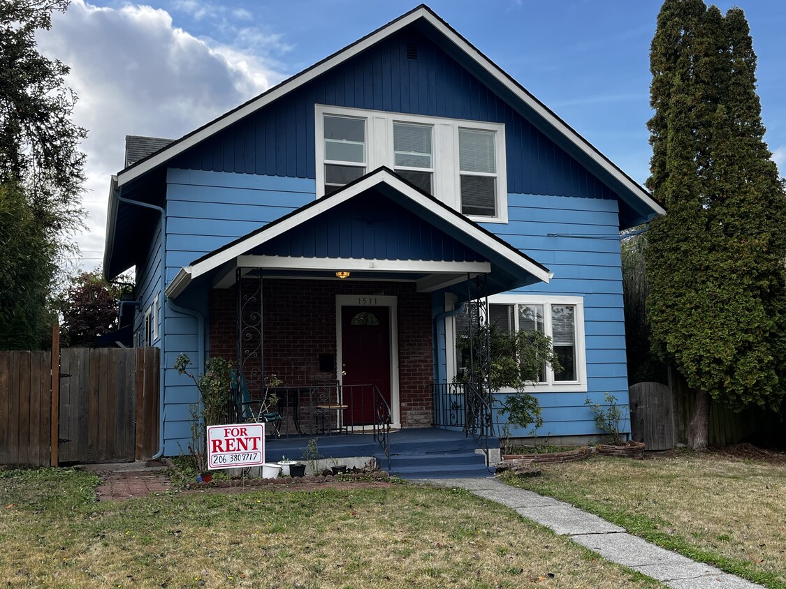 Primary Photo - 1531 James St