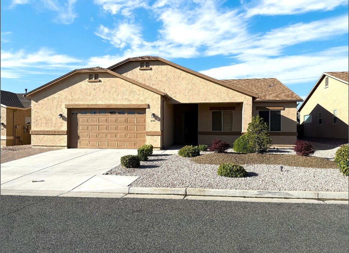 Primary Photo - BEAUTIFUL GRANVILLE HOME!