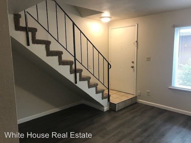 Building Photo - 2556 27th St