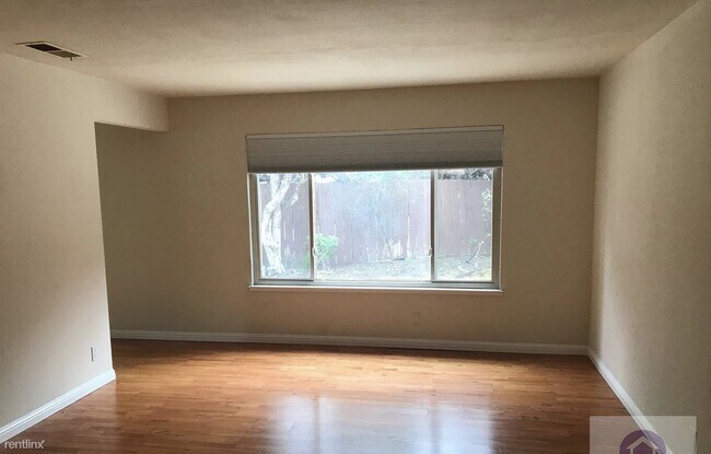 Foto del edificio - 3 br, 2 bath House - 2031 Radcliffe Ct