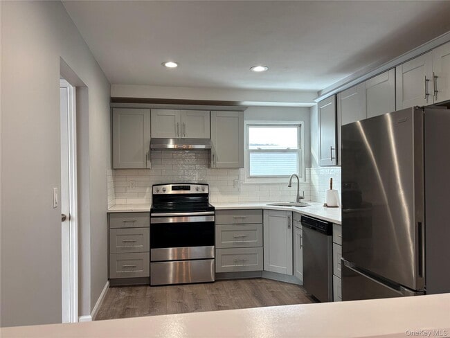 Building Photo - 3695 Jerusalem Ave