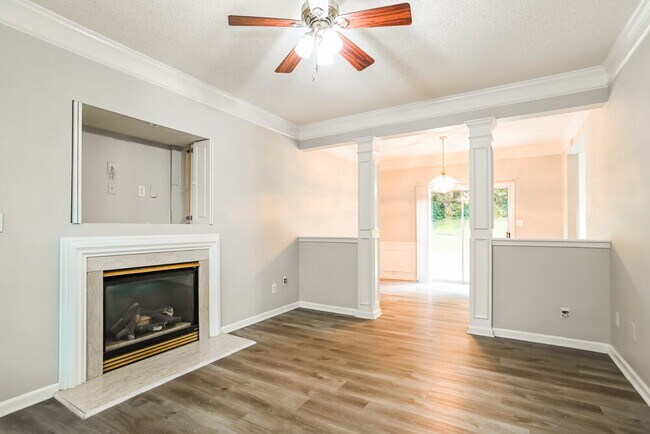 Foto del edificio - 3875 Griers Fork Dr