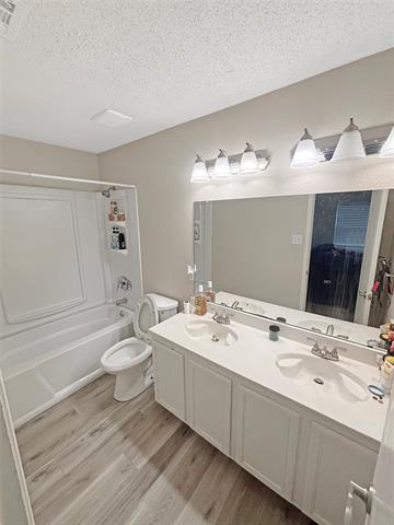 Building Photo - 2508 Lake Meadow Dr