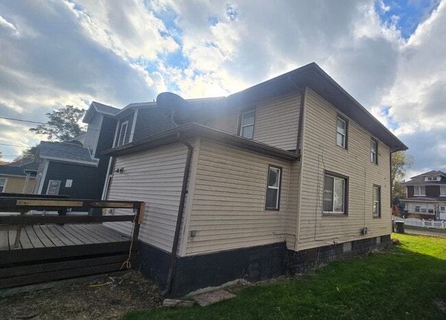 Foto del edificio - 540 Blaine Ave