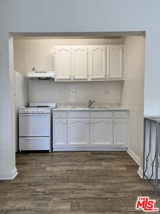 Building Photo - 265 S Manhattan Pl
