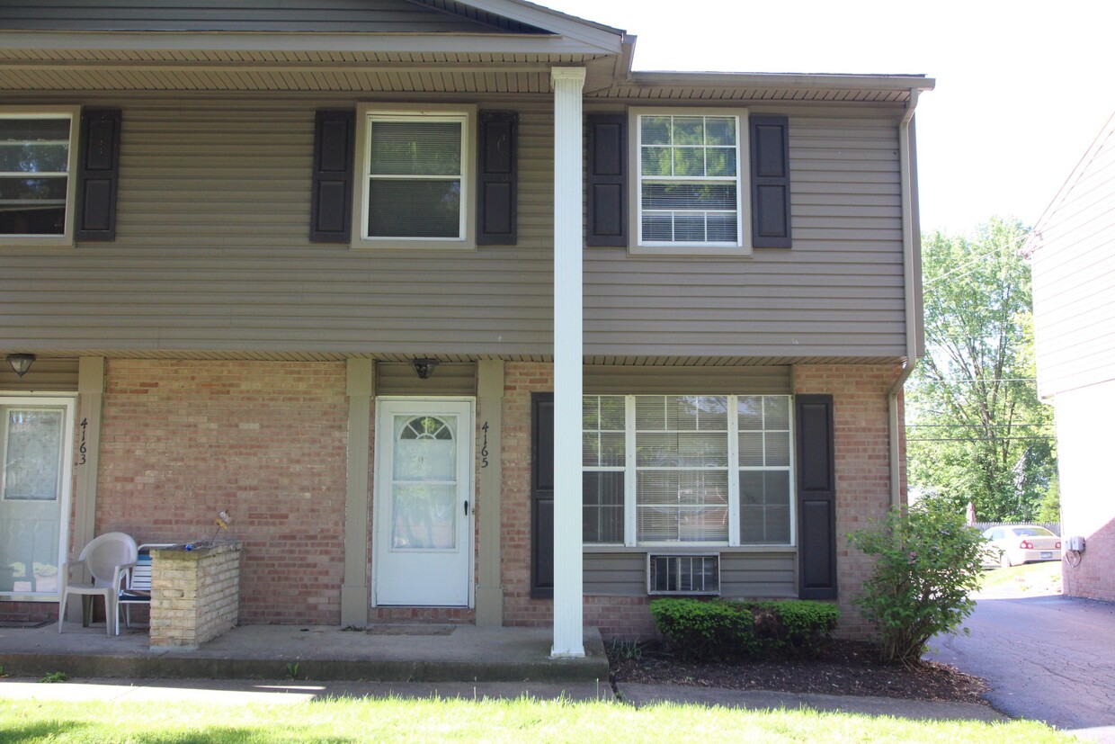 Primary Photo - Wedgewood Condominiums