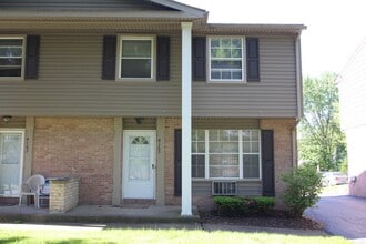 Building Photo - Wedgewood Condominiums