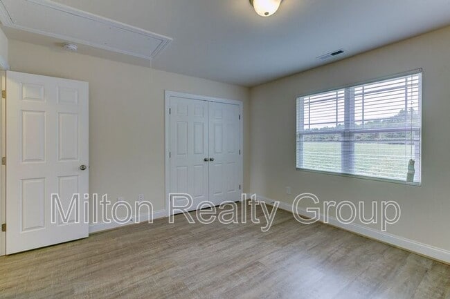 Building Photo - 91 River Stancil Dr