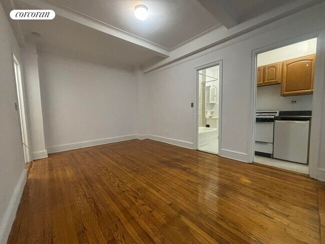 Foto del edificio - 155 E 52nd St