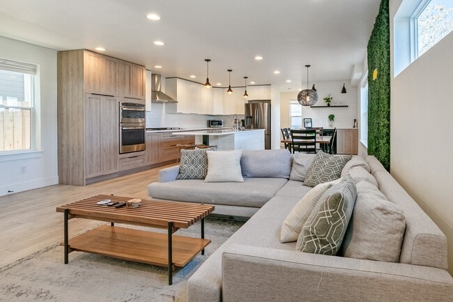 Building Photo - 3044 N Speer Blvd