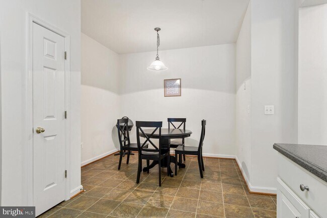 Foto del edificio - 900 Marsh Elder Dr