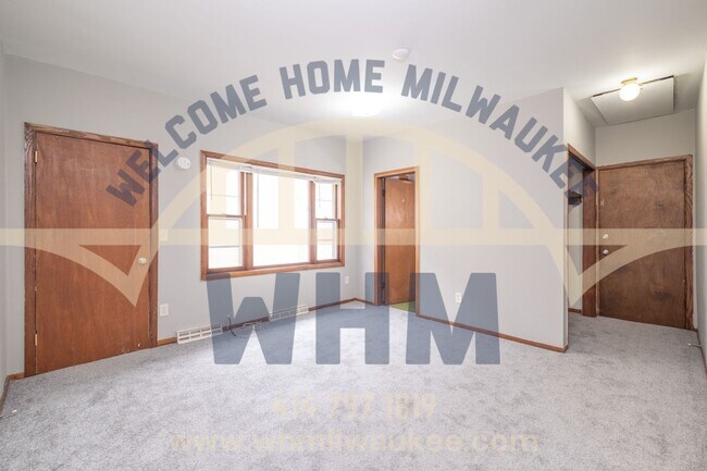 Building Photo - Your Dream Home Awaits! Spacious 2-Bedroom...