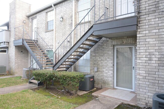 Foto del edificio - 9700 Leawood Blvd