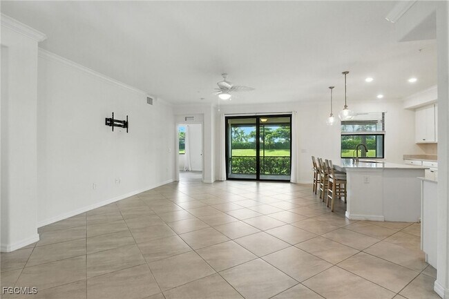 Building Photo - 12039 Hawthorn Lake Dr