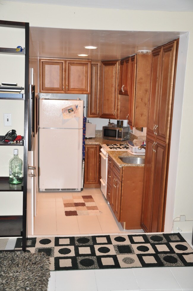 Building Photo - 138 Waterview St